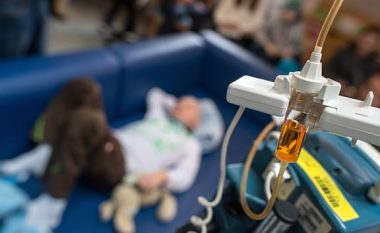 Rreth 35 mijë pacientë me kancer mund të vdesin në Britani të Madhe, për shkak të vonesave të trajtimit si pasojë e coronavirusit
