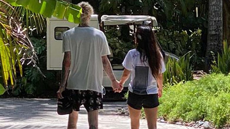 Megan Fox dhe Machine Gun Kelly shijojnë pushimet në resortin luksoz në Puerto Rico