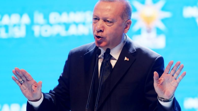 Erdogan paralajmëron projektligjin për kontrollimin e medieve sociale ose edhe mbylljen e tyre