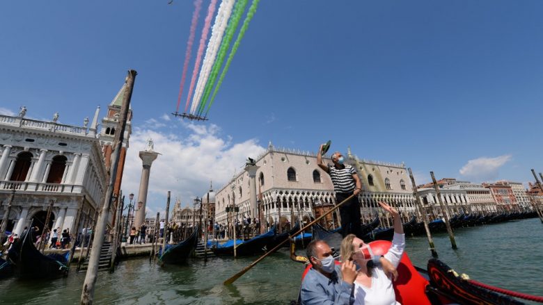 Italia do ta zgjas gjendjen e jashtëzakonshme deri në muajin tetor