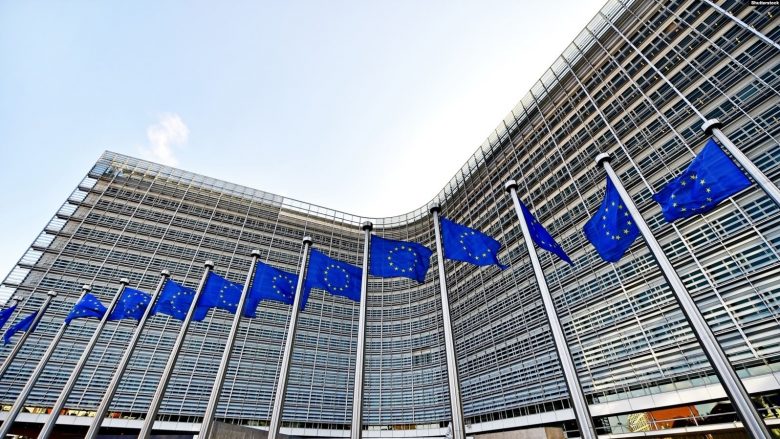 Parlamenti Evropian paralajmëron se mund të bllokojë buxhetin e BE-së