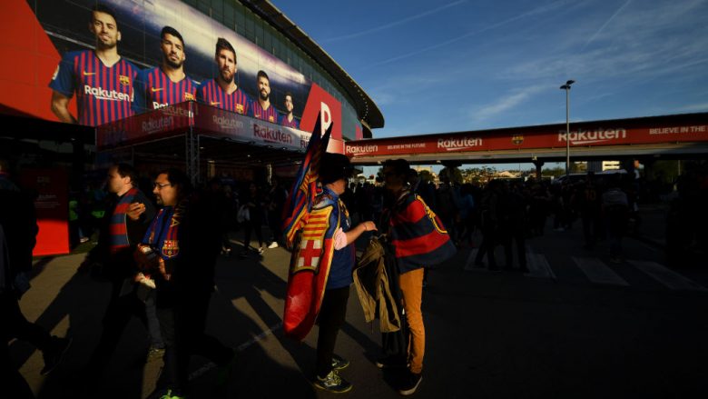 UEFA: Barca-Napoli zhvillohet në Camp Nou