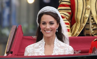 Pjesë e familjes mbretërore, por Kate Middleton ka vendosur kurorë vetëm dhjetë herë