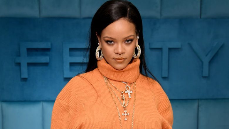 Rihanna planifikon të largohet nga muzika