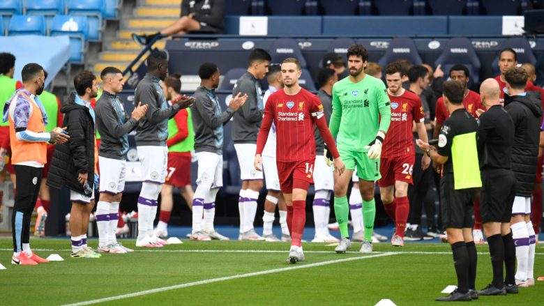 Ylli i Cityt refuzoi urdhrin e Guardiolas dhe nuk i duartrokiti lojtarët e Liverpoolit në korridorin e nderit, por tifozët e ish-kampionit e mbështesin vendimin e tij
