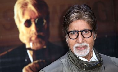 Ylli i Bollywoodit, Amitabh Bachchan shtrihet në spital pasi rezultoi pozitiv me COVID-19