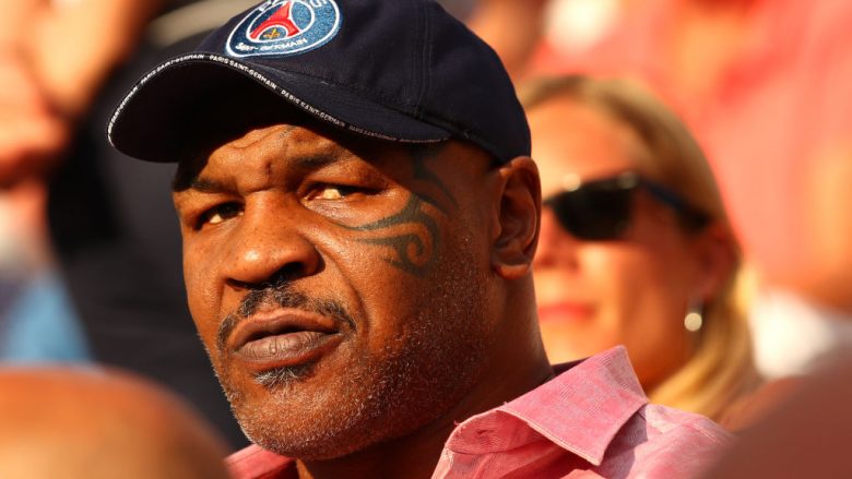 Mike Tyson nuk ndalet, në moshën 54 vjeçare tregon figurat muskulore gjatë xhirimeve