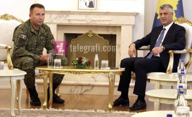 Thaçi takon komandantin e FSK-së, thotë se rekrutimi i ushtarëve të rinj fillon së shpejti