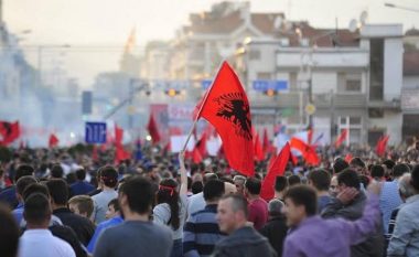 Mijëra shqiptarë në pritje të miratimit të Ligjit për shtetësinë në Maqedoninë e Veriut