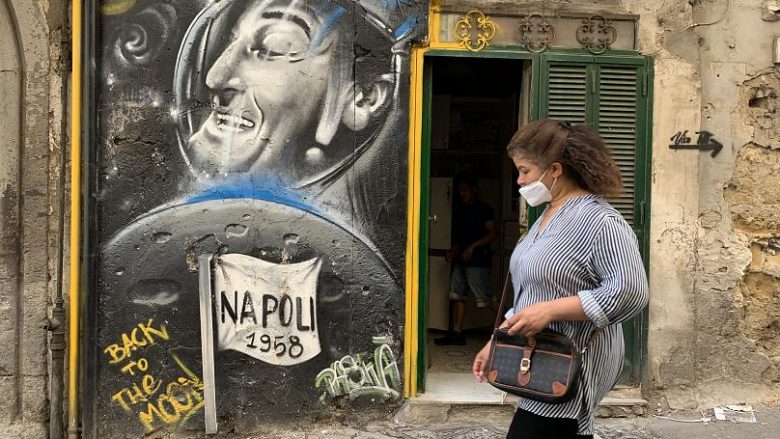 Reportazh i Euronews: Si po fitojnë para grupet mafioze në Itali, duke shfrytëzuar krizën ekonomike dhe sociale gjatë pandemisë