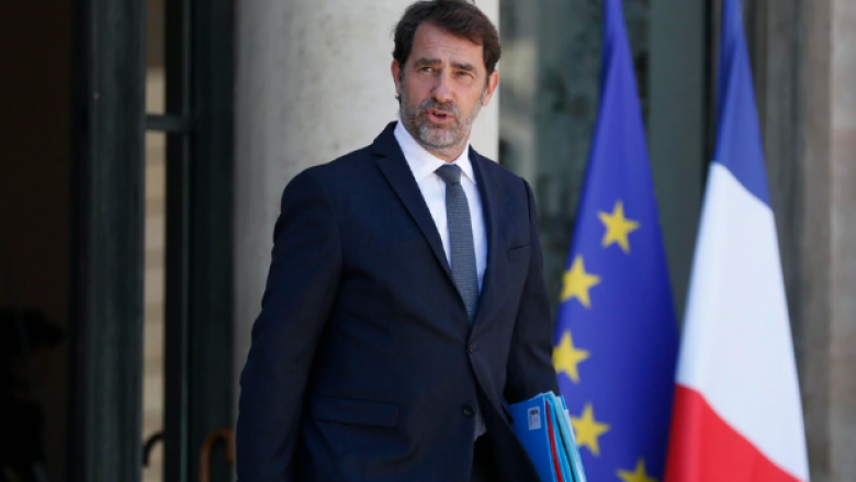 Macron shkarkon ministrin e Brendshëm