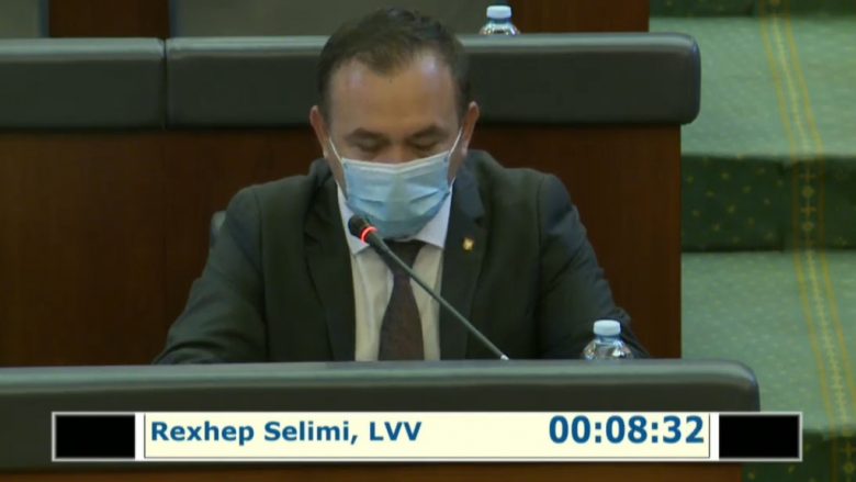 Selimi prezanton projektrezolutën e LVV-së për dialogun me Serbinë