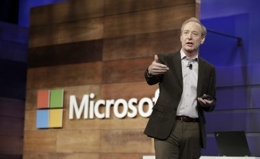 Presidenti i Microsoftit: Pandemia COVID-19 pritet t’i humb një çerek miliard vende të punës