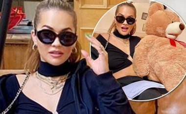 Rita Ora mban distancë sociale edhe me arushin prej pelushi, duket atraktive në pozat e fundit