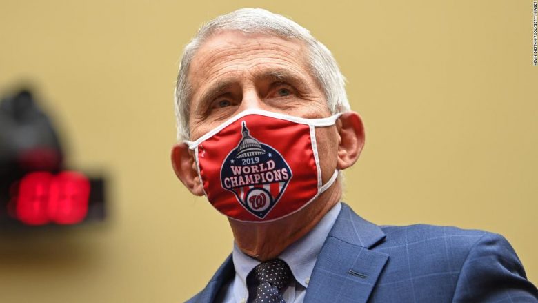 Anthony Fauci: 30 mijë njerëz janë regjistruar për të testuar një vaksinë anti-coronavirus