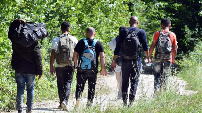 Rritet numri i emigrantëve në Maqedoni që kalojnë nëpër rrugën ballkanike