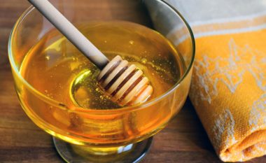 Mjalti për refluks acidik: A funksionon vërtet?