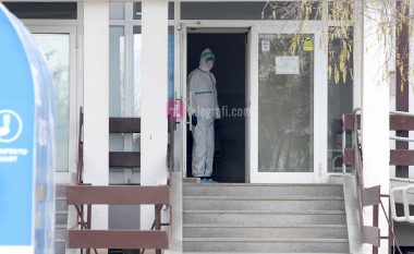 Vdes edhe një person nga coronavirusi, viktima e 16-të brenda 24 orëve në Kosovë
