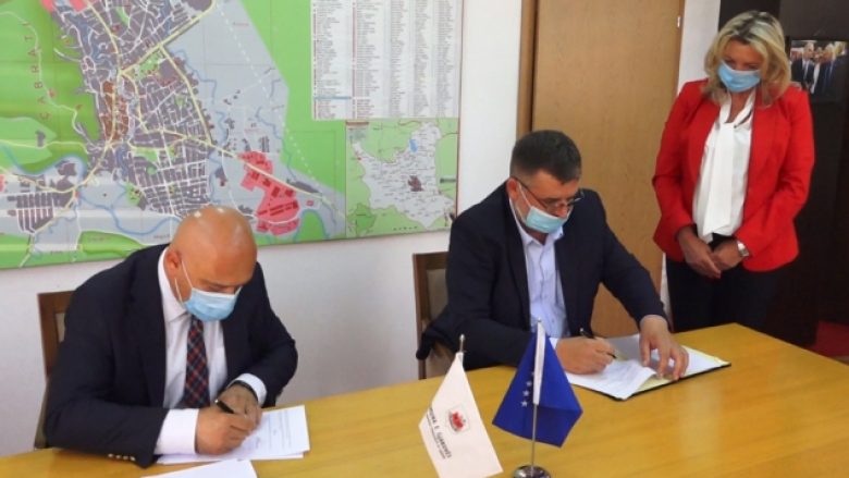 Kuçi ndan 400 mijë euro për pastrimin e Qendrës Transfer në Gjakovë