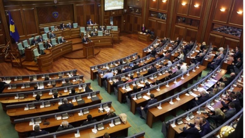 Në mungesë kuorumi dështon votimi i rezolutës për Telekomin dhe pensionistët