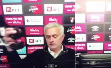 Momenti kur Mourinhos i përfundon durimi dhe largohet nga konferenca virtuale për media për shkak të problemeve teknike