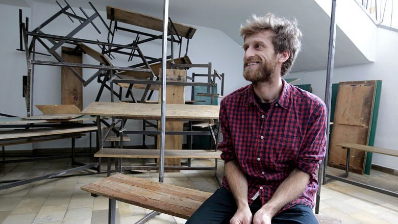 Petrit Halilaj refuzon Bienalen e Beogradit, ngase organizatorët nuk e njohën kombësinë e tij