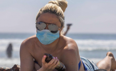 Për dy ditë janë gjobitur 216 persona për mosmbajtje të maskave në plazhet e Ohrit