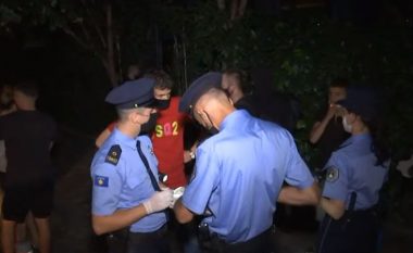 Policia e Kosovës në aksion, ndalon qytetarët që qarkullojnë në sheshet e Prishtinës