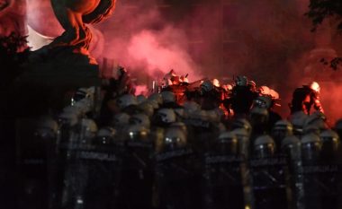 Protesta në Ballkan, vazhdojnë tubimet masive në Serbi dhe Bullgari