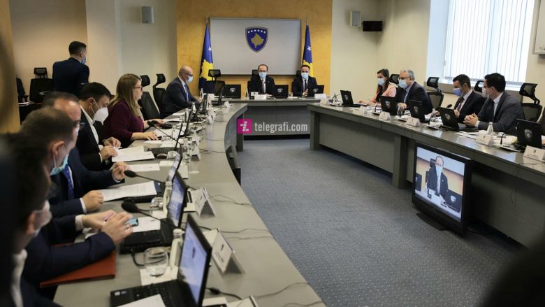 Qeveria miratoi shpronësimin e tokave për projektet në tri komuna të Kosovës