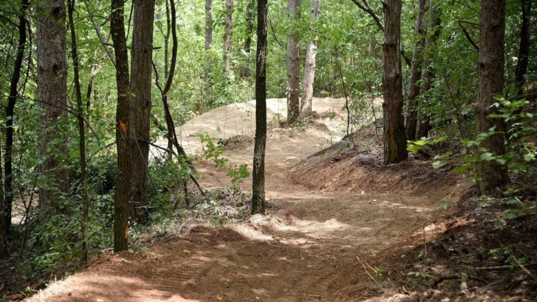 Bashkia e Shkupit do të ndërtojë park biçikletash në Vodno, çiklistët s’do t’i pengojnë këmbësorët