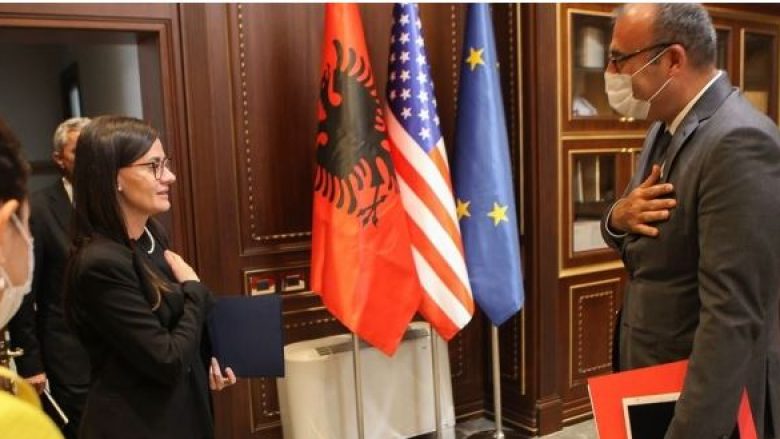 ​Haradinaj-Stublla falënderon ambasadorin e Turqisë për përkrahjen e Kosovës