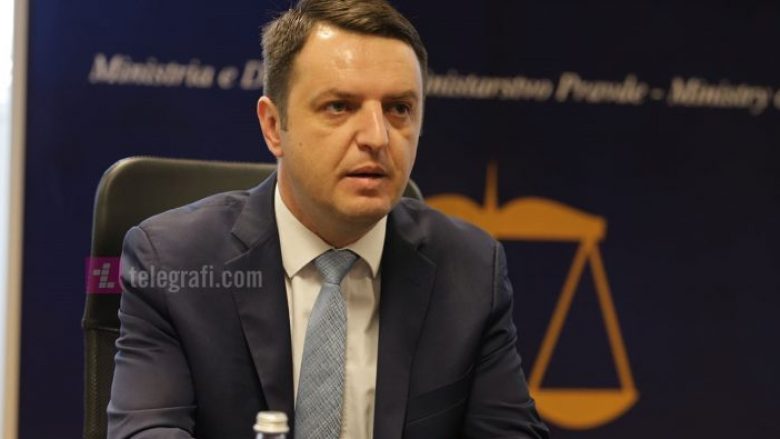 Ministri Selimi viziton të enjten Shqipërinë