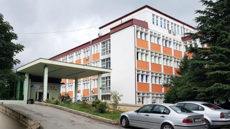 Në Spitalin e Pejës 59 pacientë po trajtohen me COVID-19, 15 në gjendje të rëndë