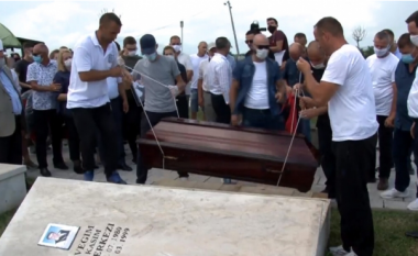 Eshtrat e martirit Vegim Qerkezi prej sot pushojnë në Gjakovë