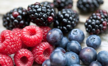 Frutat verore që ndihmojnë në lehtësimin e dhimbjeve, largojnë stresin, përmirësojnë gjumin dhe më shumë