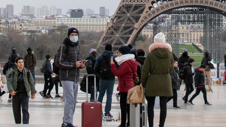 Franca zgjat ndihmën financiare për punëtorët e papunë të turizmit, do të marrin deri në 84 për qind të pagës