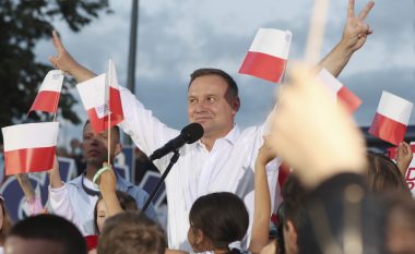 Duda me epërsi të ngushtë në zgjedhjet presidenciale në Poloni