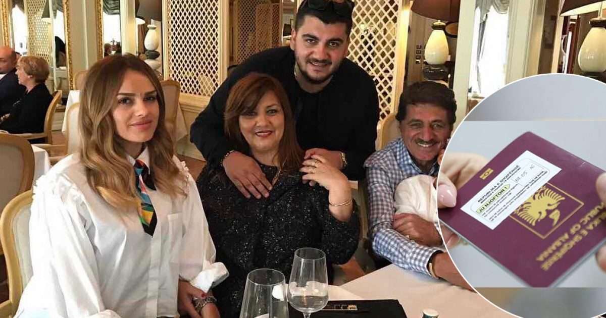 Familja Fejzullahu pajisen që të gjithë me pasaporta shqiptare - Telegrafi
