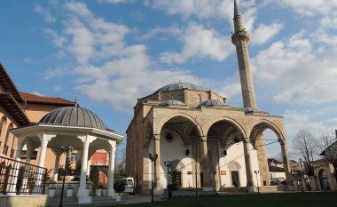 Vjedh para në një xhami në Prishtinë