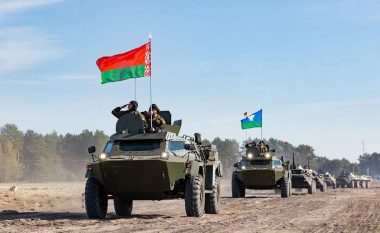 Bjellorusia dërgon ushtrinë në kufirin rus