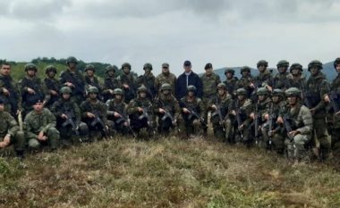 Quni viziton ushtarët e FSK-së gjatë stërvitjeve