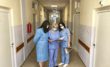 Shërohen 7 pacientë nga COVID-19 në Spitalin e Pejës, 11 të tjerë në gjendje të rëndë