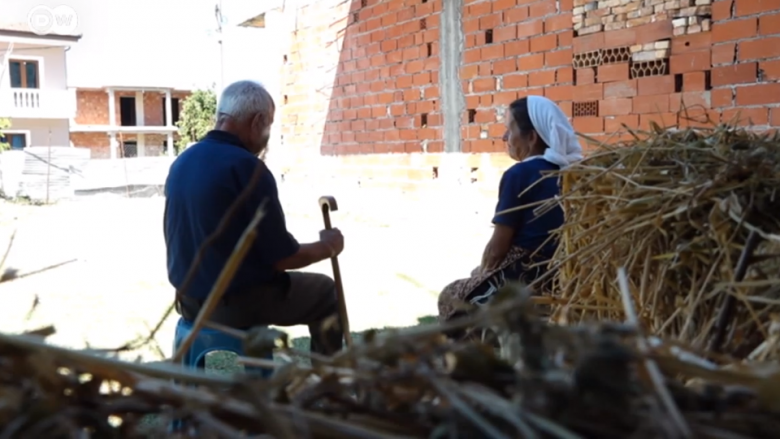 Boshatisen fshatrat në Shqipëri, mbesin vetëm të moshuarit