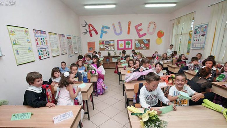 Shqipëri, Ministria e Arsimit sqaron se cilët nxënës do të nisin mësimin më 31 gusht
