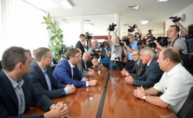 Shqiptarët e Luginës kërkojnë post ministror në Qeverinë e Serbisë