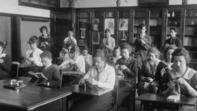 Çfarë ndodhi me nxënësit që shkuan në shkollë, gjatë pandemisë së vitit 1918?