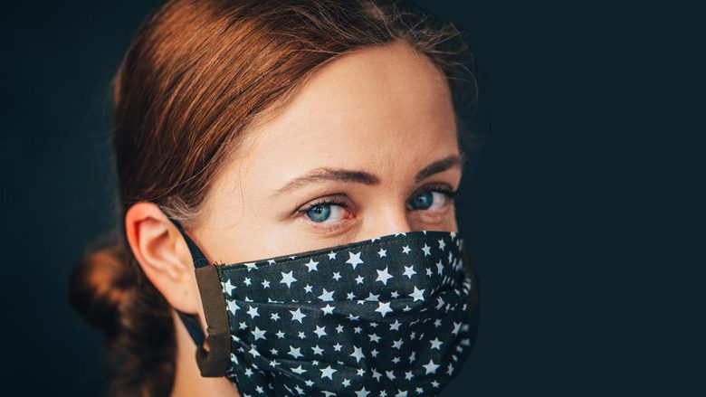 Bartni maskë pëlhure: Nëse nuk veproni kështu çdo ditë, rrezikoni pasojat në lëkurë dhe nuk ju mbrojnë nga coronavirusi!
