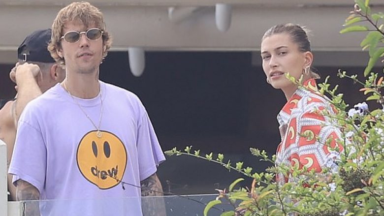 Justin dhe Hailey Bieber shijojnë pushimet në rezidencën ku qëndruan familja Kardashian-Jenner