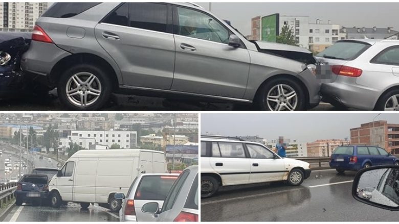 Pesë aksidente në hyrje të Prishtinës, përfshihen 15 automjete dhe lëndohen 12 persona